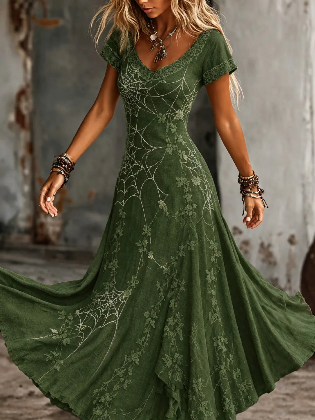 Wickedly Chic Dress – Spooky Pick