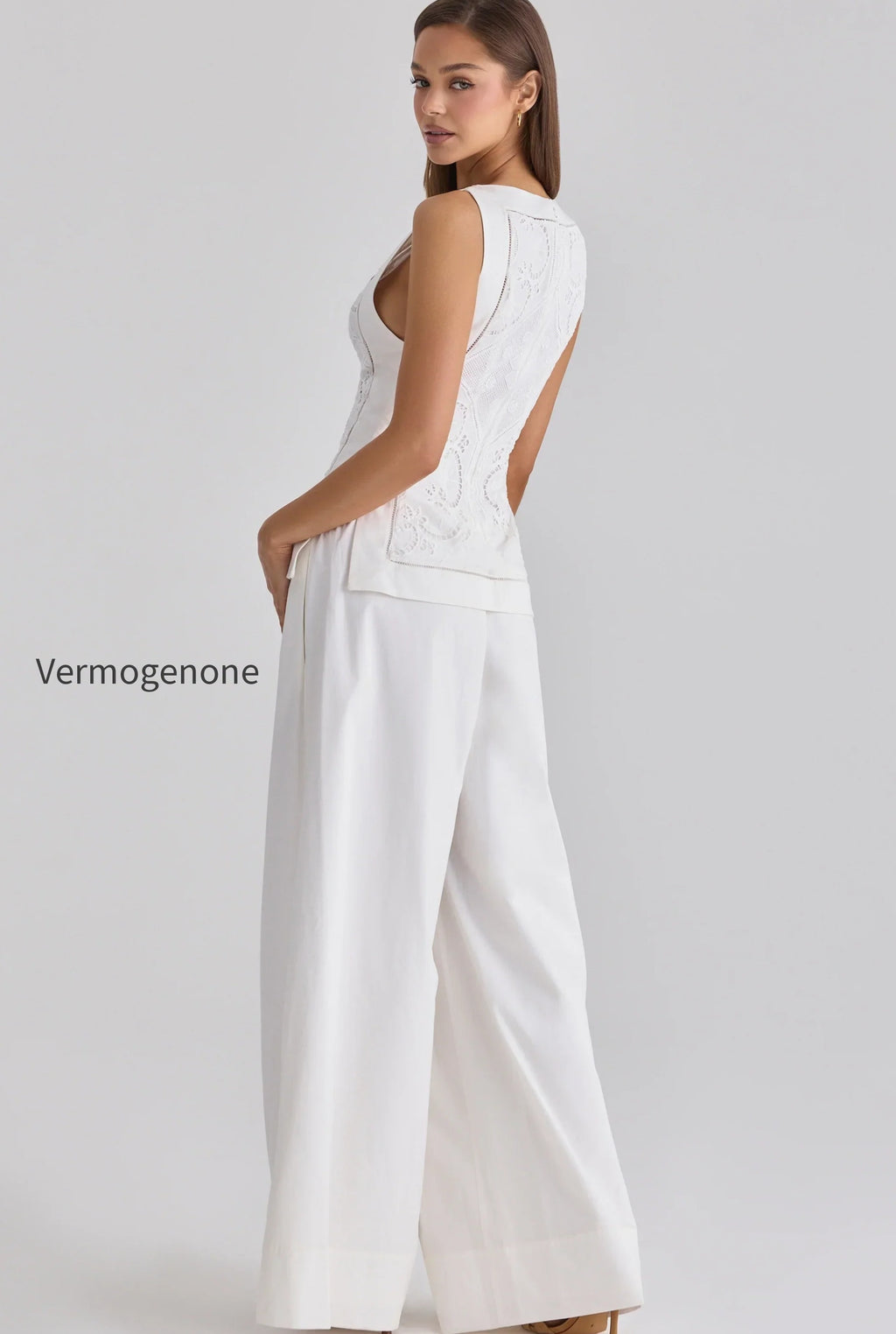 white-cotton-placement-lace-broderie-anglais-boat-neck-top