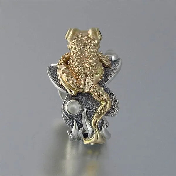 Gold Frog Ring With Gems