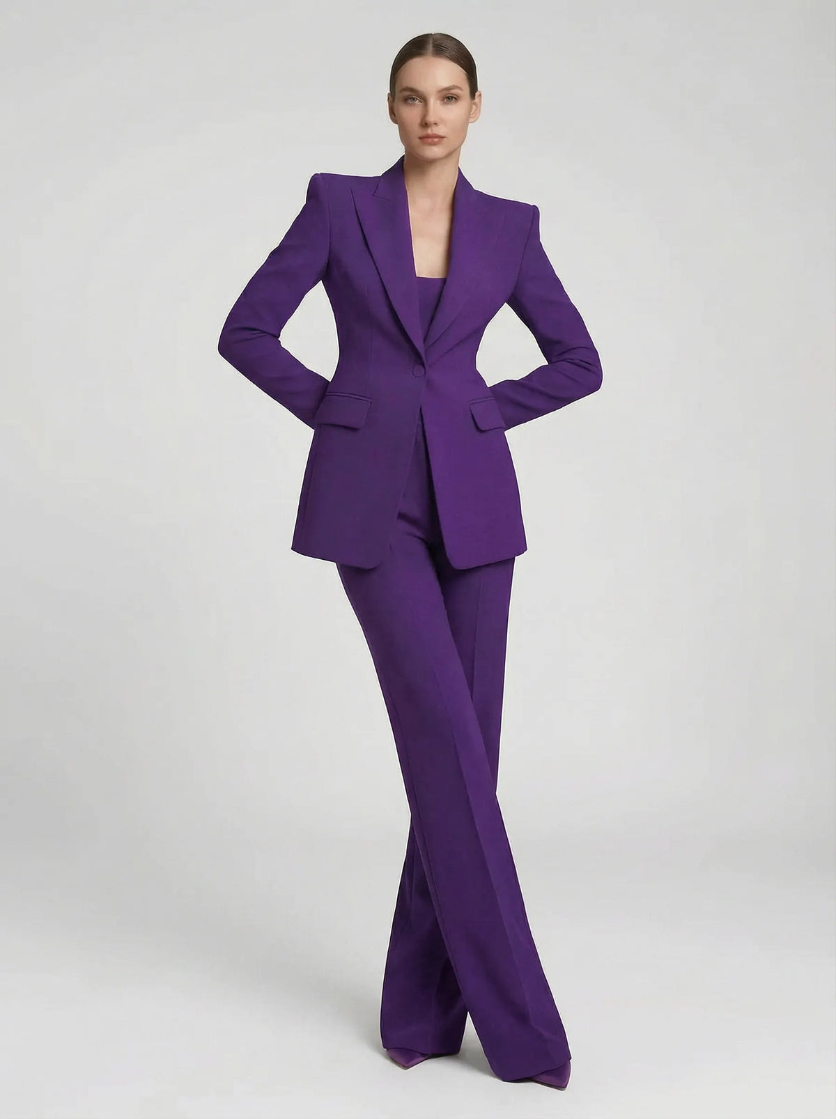 Chic Suit in soft, Smart Price