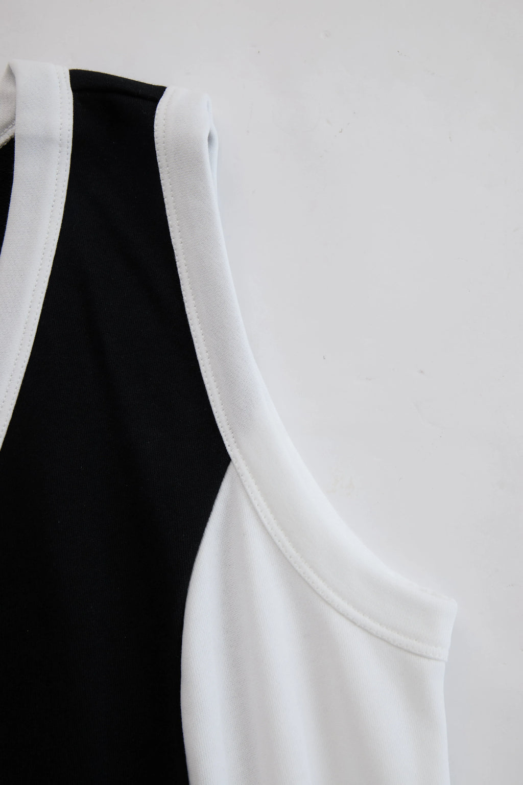 Casual Retro Sporty Black And White Color-blocked V-neck Half-zip Jumpsuit