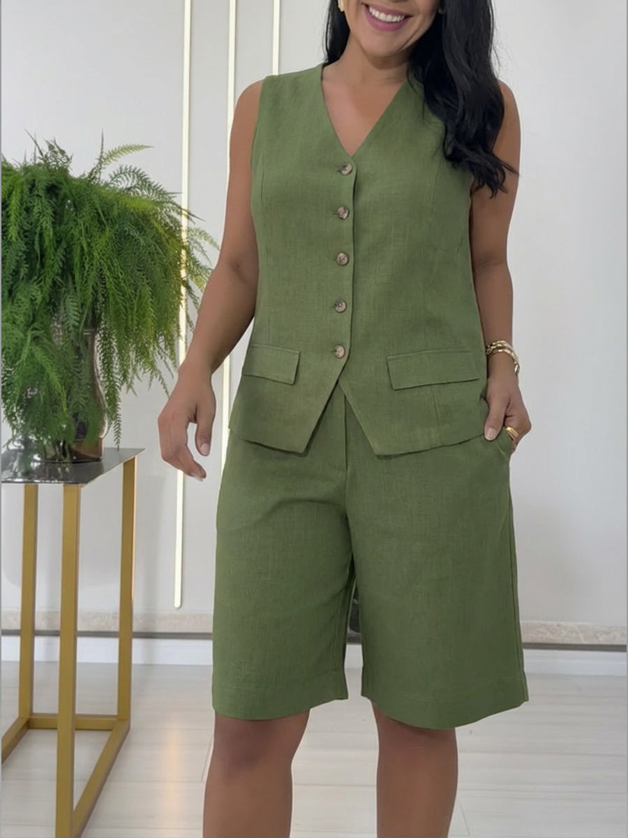 Two-Piece Set That Flatters – Chic & linen