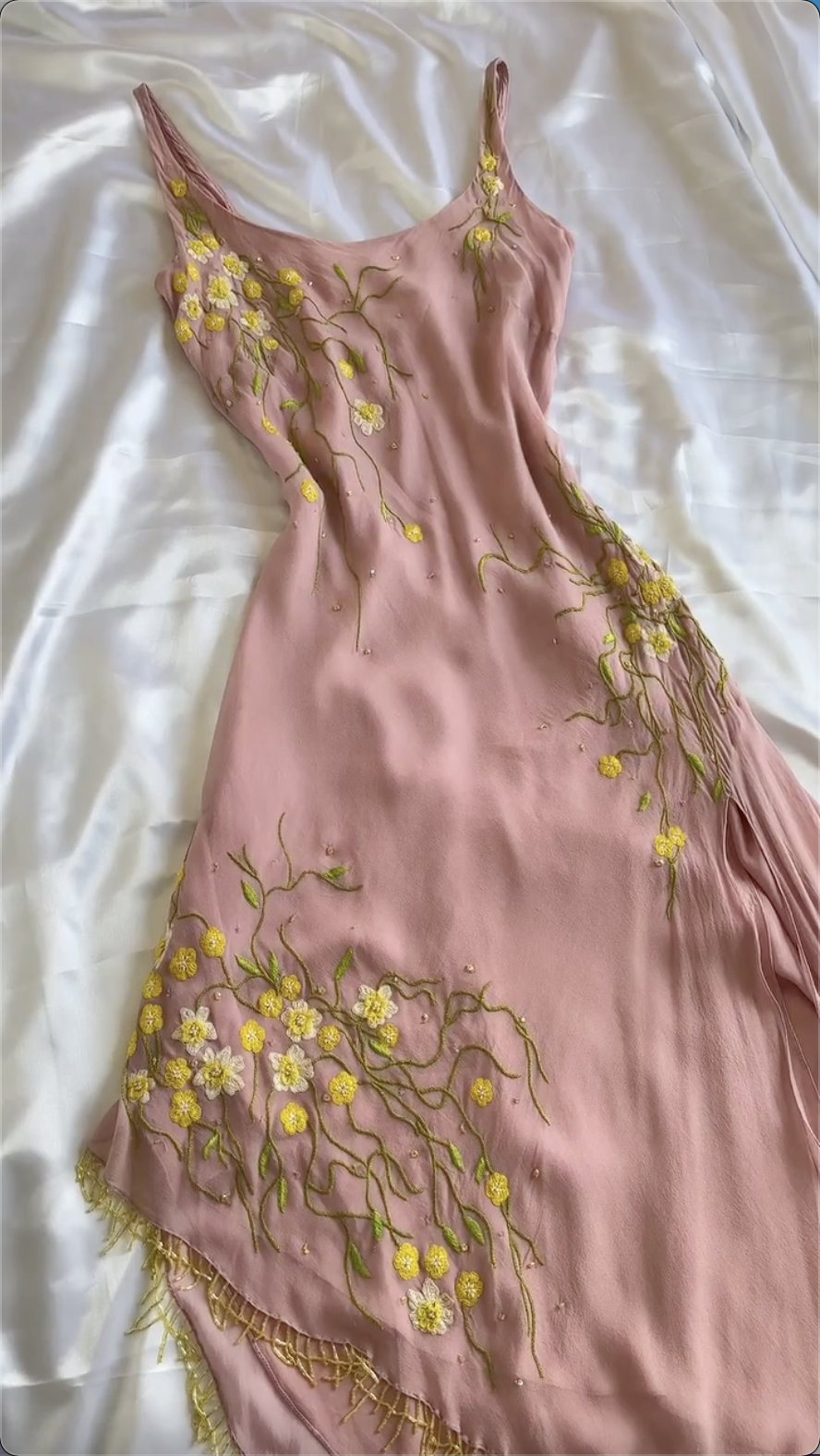 Beautiful fairytale dress🧚🏻