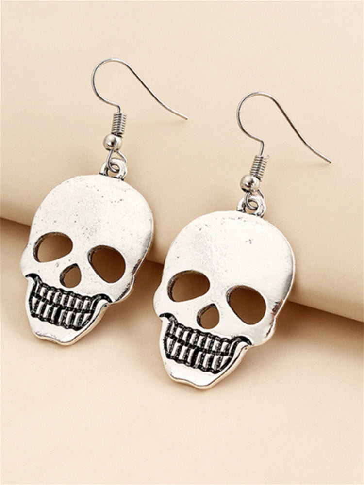Gothic Statement Piece – Halloween Trend