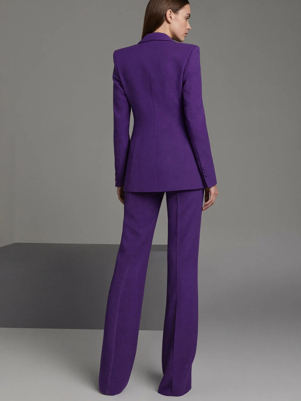 Chic Suit in soft, Smart Price