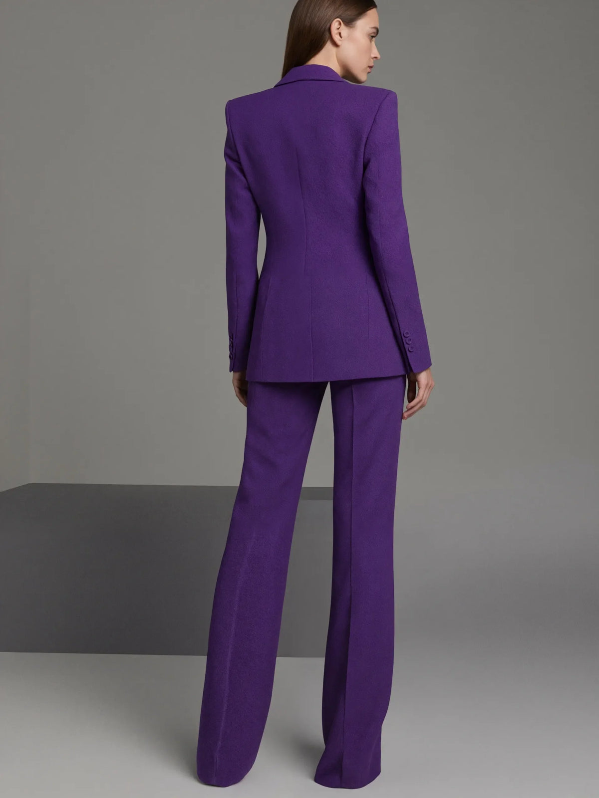 Chic Suit in soft, Smart Price