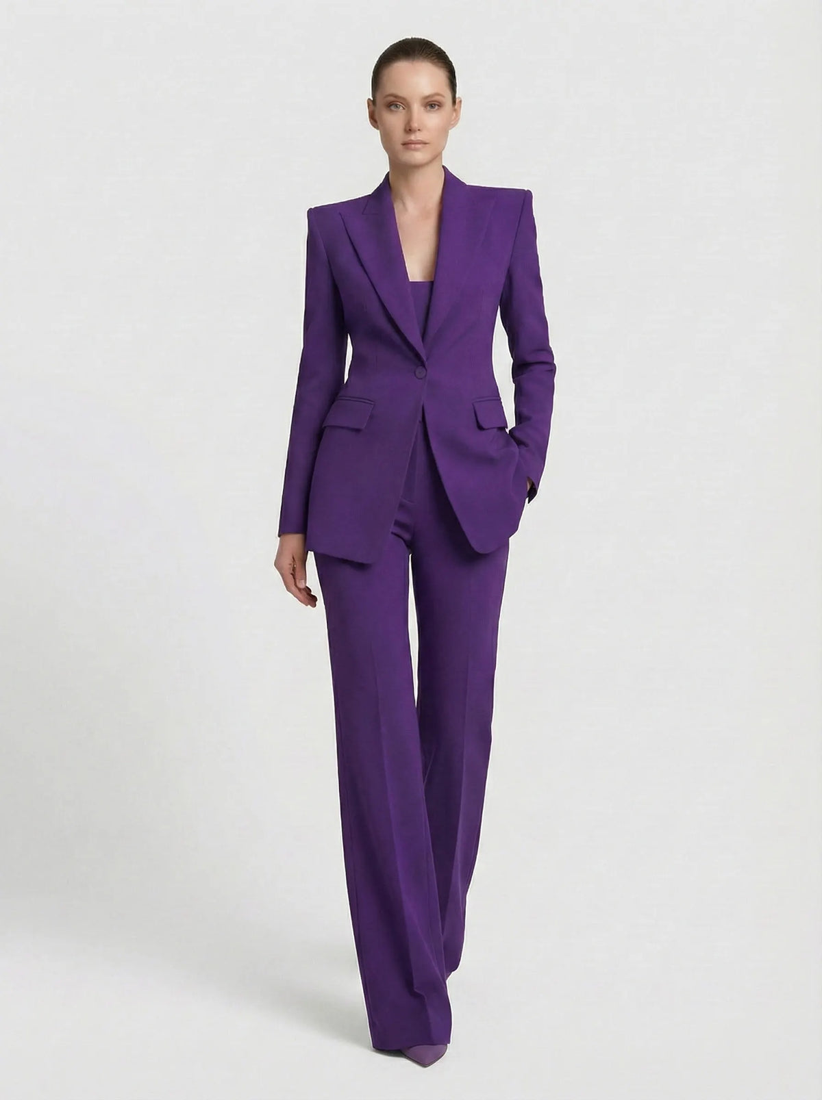 Chic Suit in soft, Smart Price