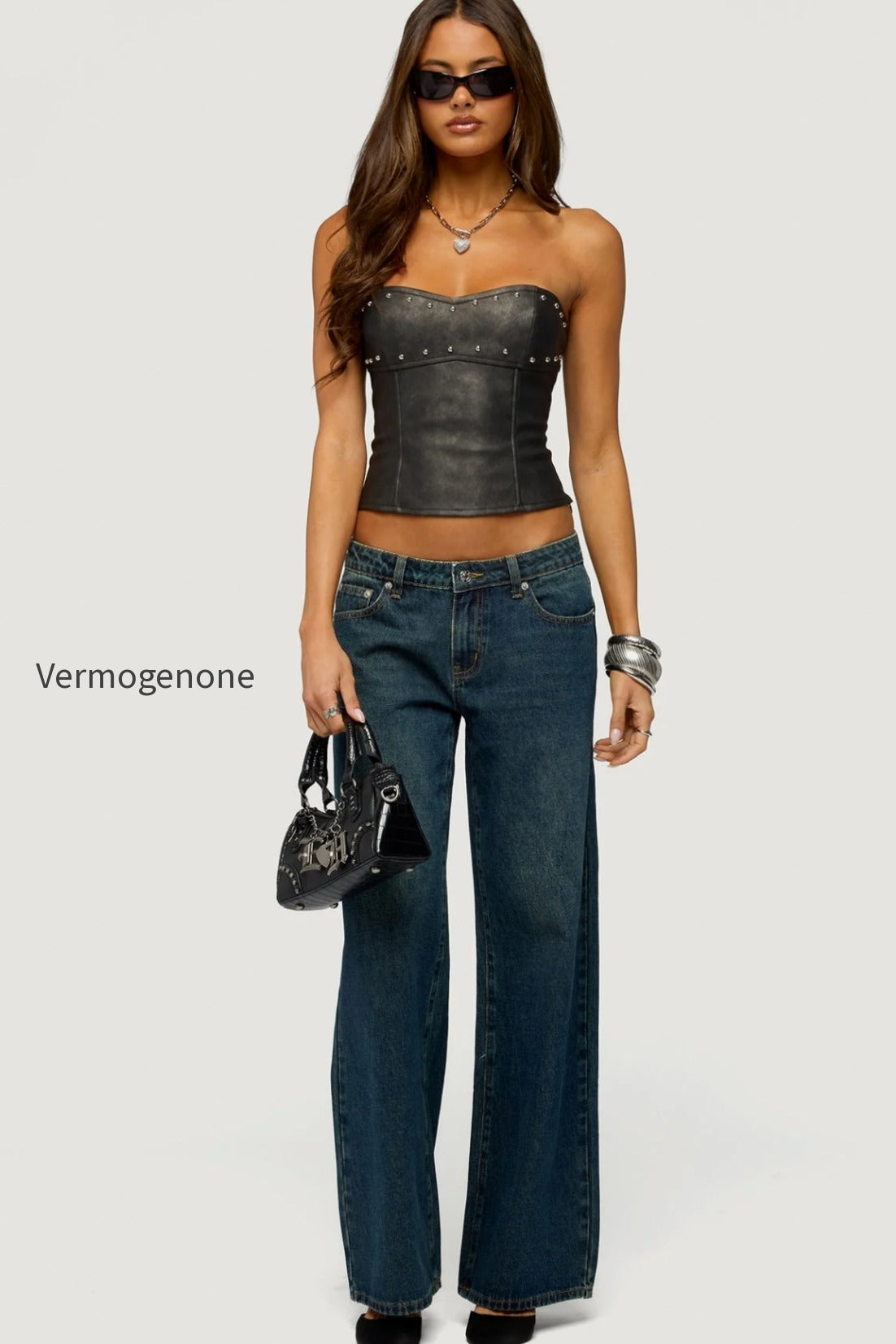 s23561_black-washed