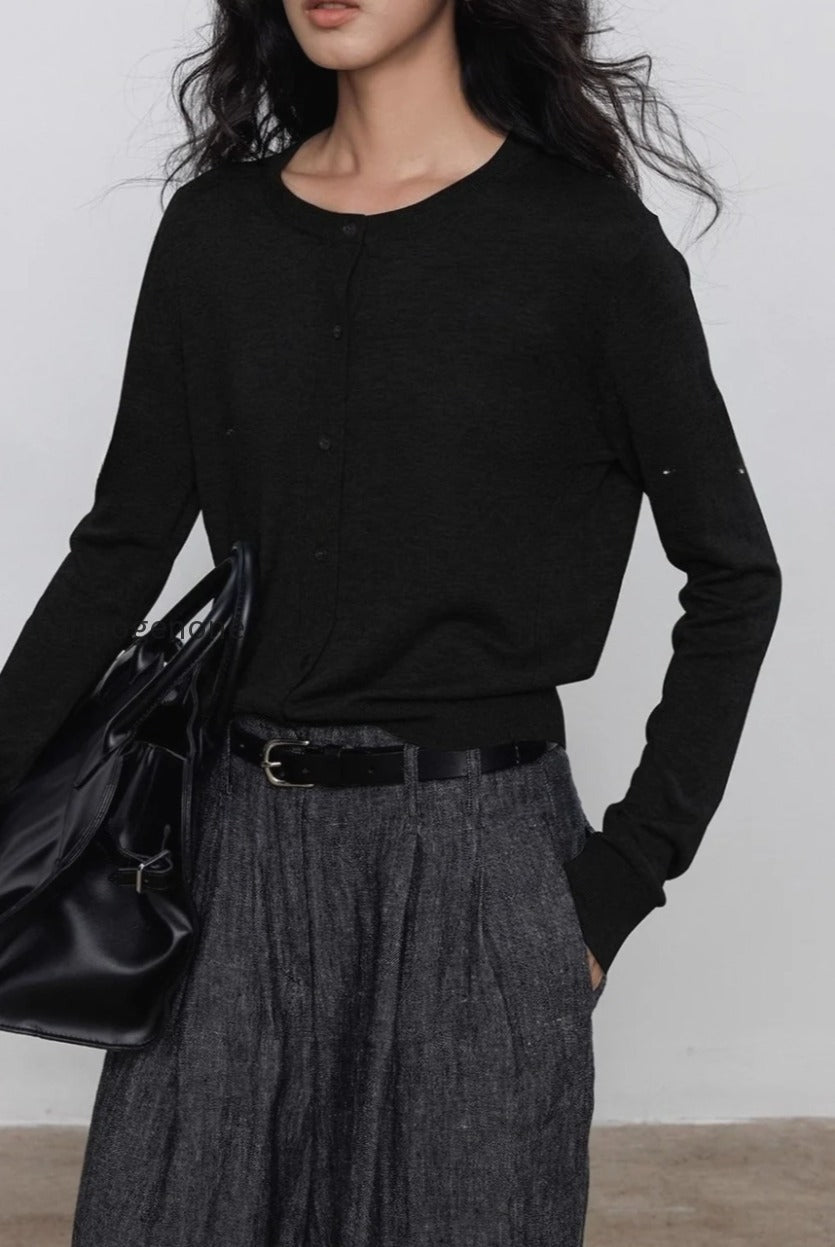 lightweight-crewneck-knit-top-1