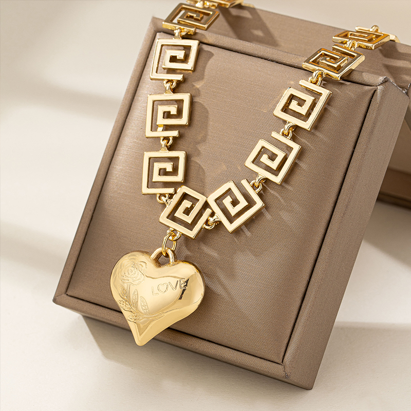 Valentine's Day Geometric Square Alloy Heart Necklace