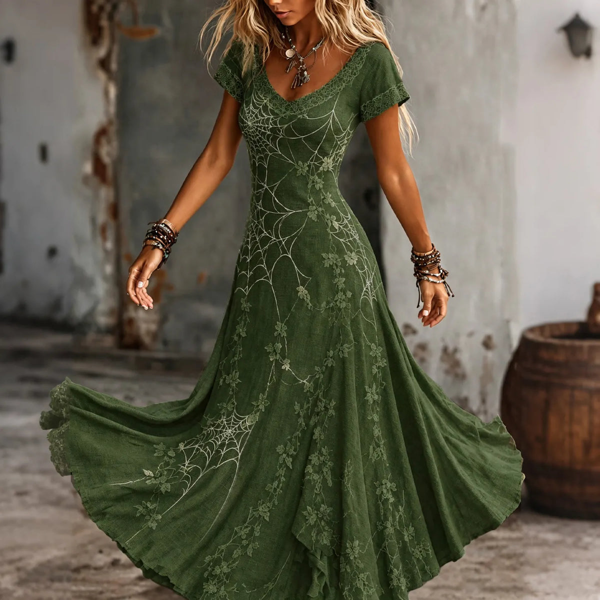 Wickedly Chic Dress – Spooky Pick