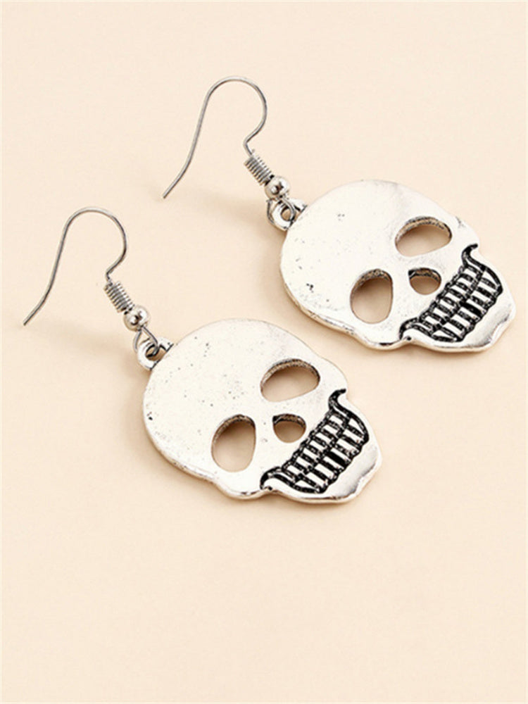 Gothic Statement Piece – Halloween Trend