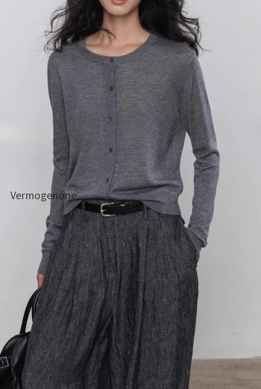 lightweight-crewneck-knit-top-1